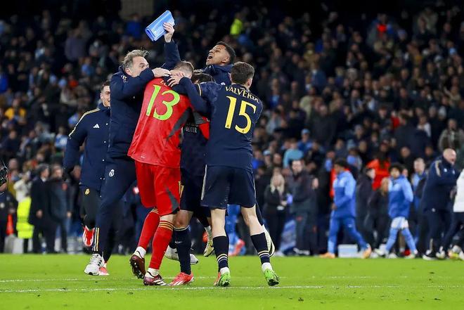 爱游戏体育-关于今夜AC米兰强势反弹——欧超杯节点到来;态度坚定;细节决定成败的信息