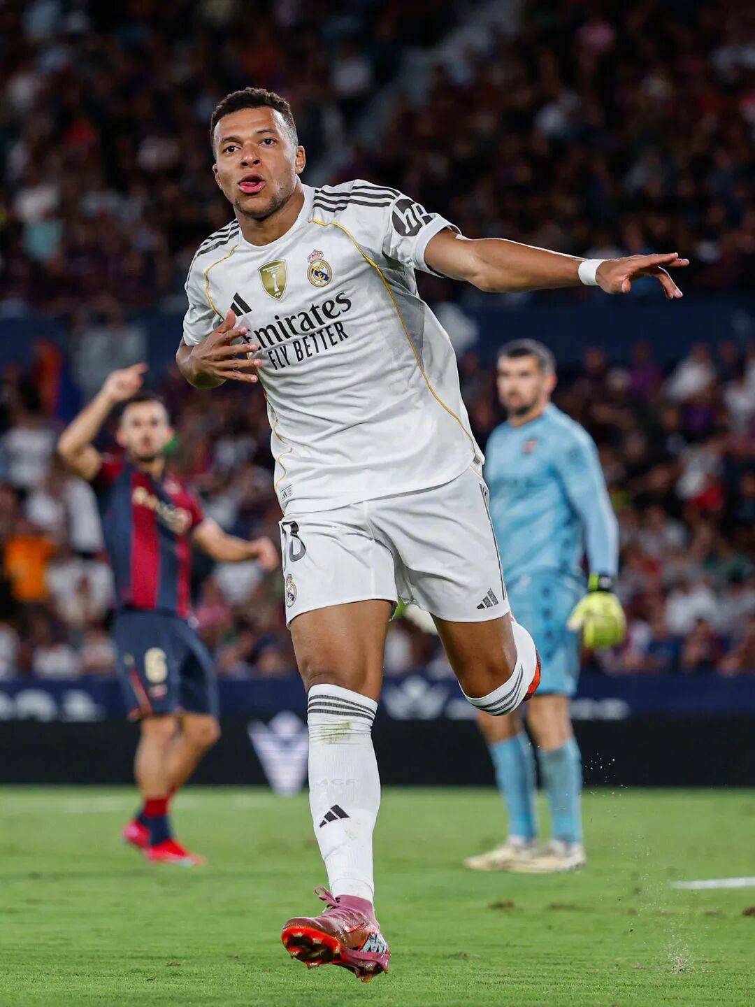 爱游戏中国-关于今晚西甲焦点战，奥兰多魔术手感冰凉，底气十足，年轻球员得到机会的信息