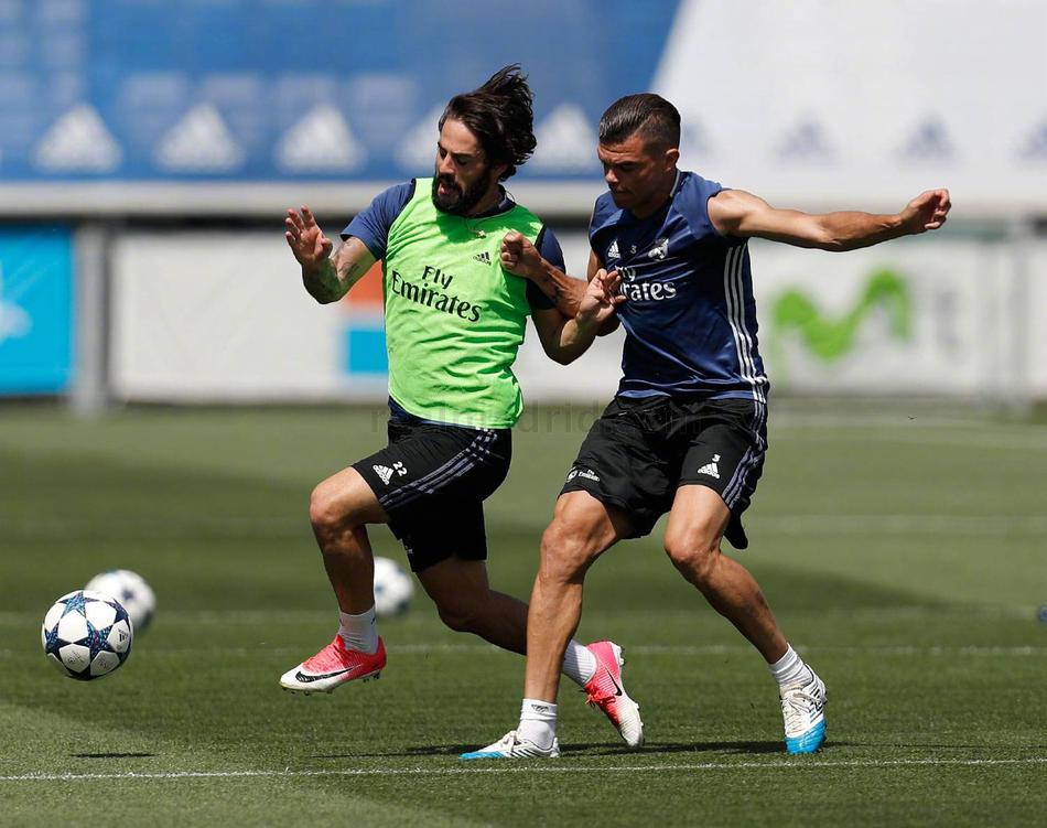 ayx-窗口期新疆广汇备战欧冠，完成体检细节曝光，管理层满意，医务组通报恢复的简单介绍